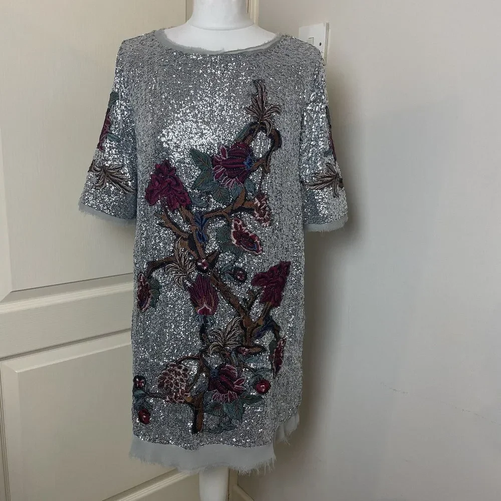 RARE ASO Alexis in Schitt’s Creek Zara Sequin Size Medium Embroidered Dress TV - Picture 2 of 16